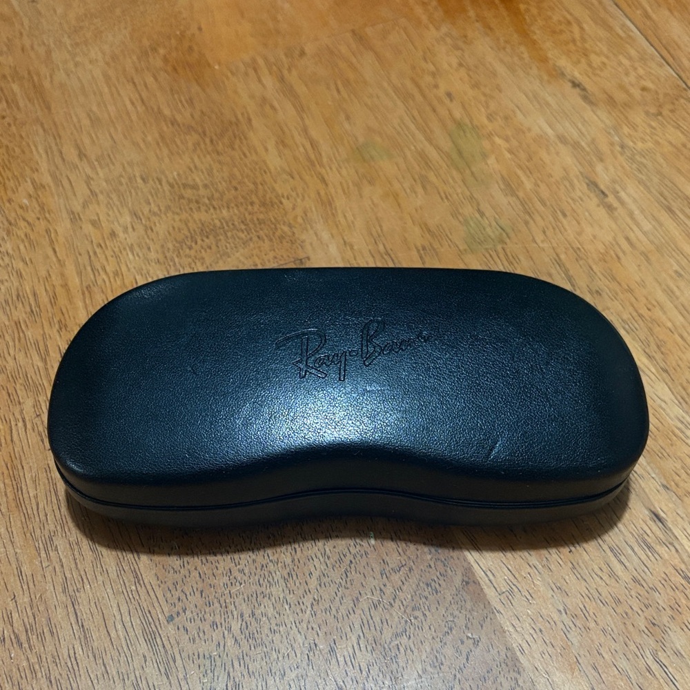 RAY BAN GLASSES CASE